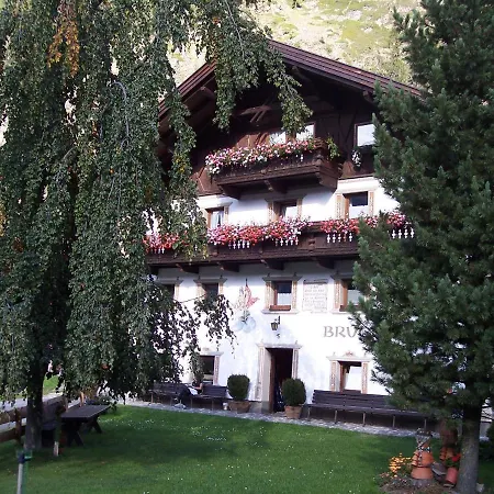 Guest house Gaestehaus Bruggerhof