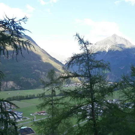 Gaestehaus Bruggerhof * Langenfeld